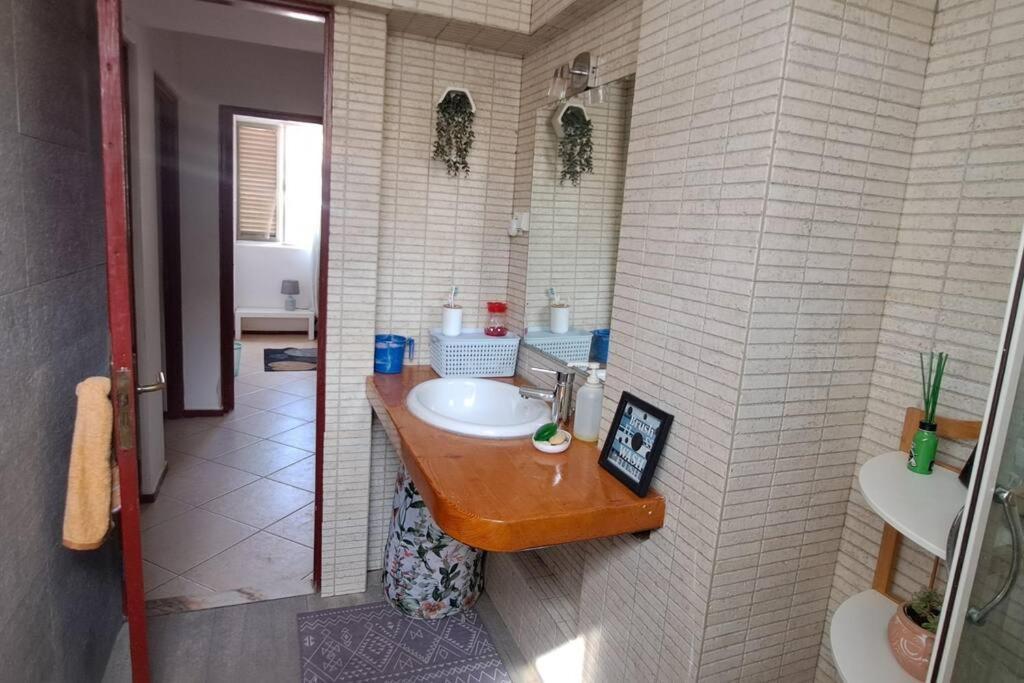 Mendes Family Homestay - B&B In The Heart Of برايا المظهر الخارجي الصورة