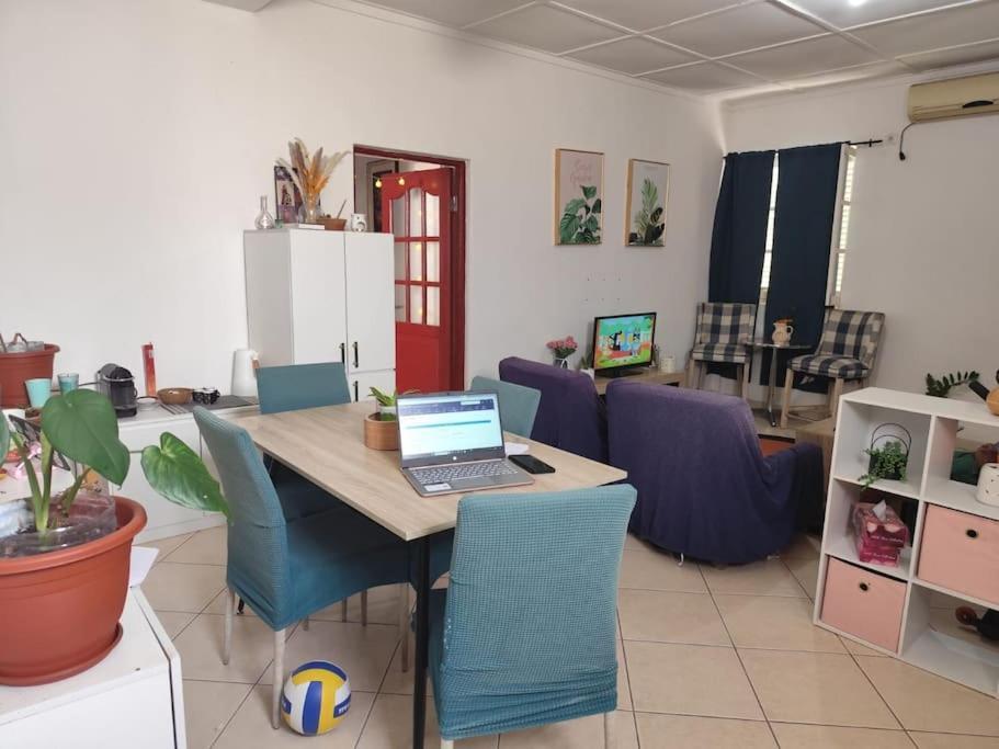 Mendes Family Homestay - B&B In The Heart Of برايا المظهر الخارجي الصورة